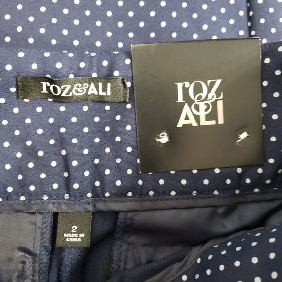 Roz & Ali Womens Pants Size 2 Avg Ankle Blue White Polka Dot Classic Fit Pockets - Picture 10 of 12